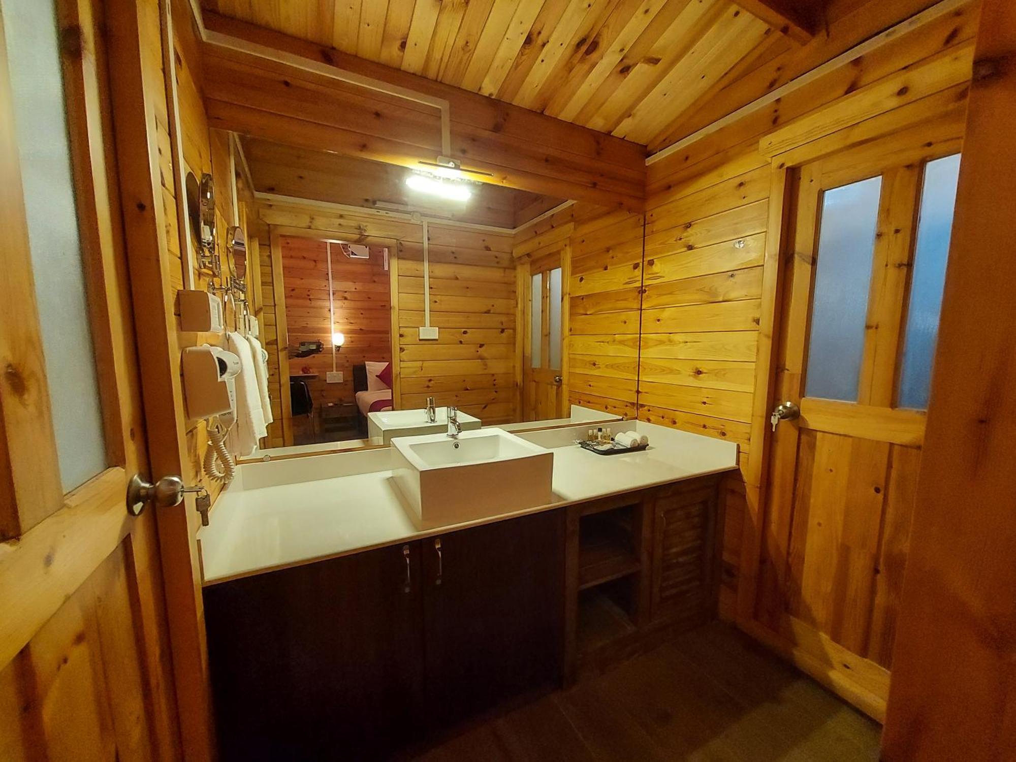 Adhvasaha Beach Spa Resort Port Blair Room photo